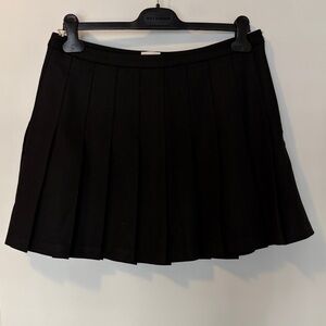 Wilfred Black Pleated Mini Skirt